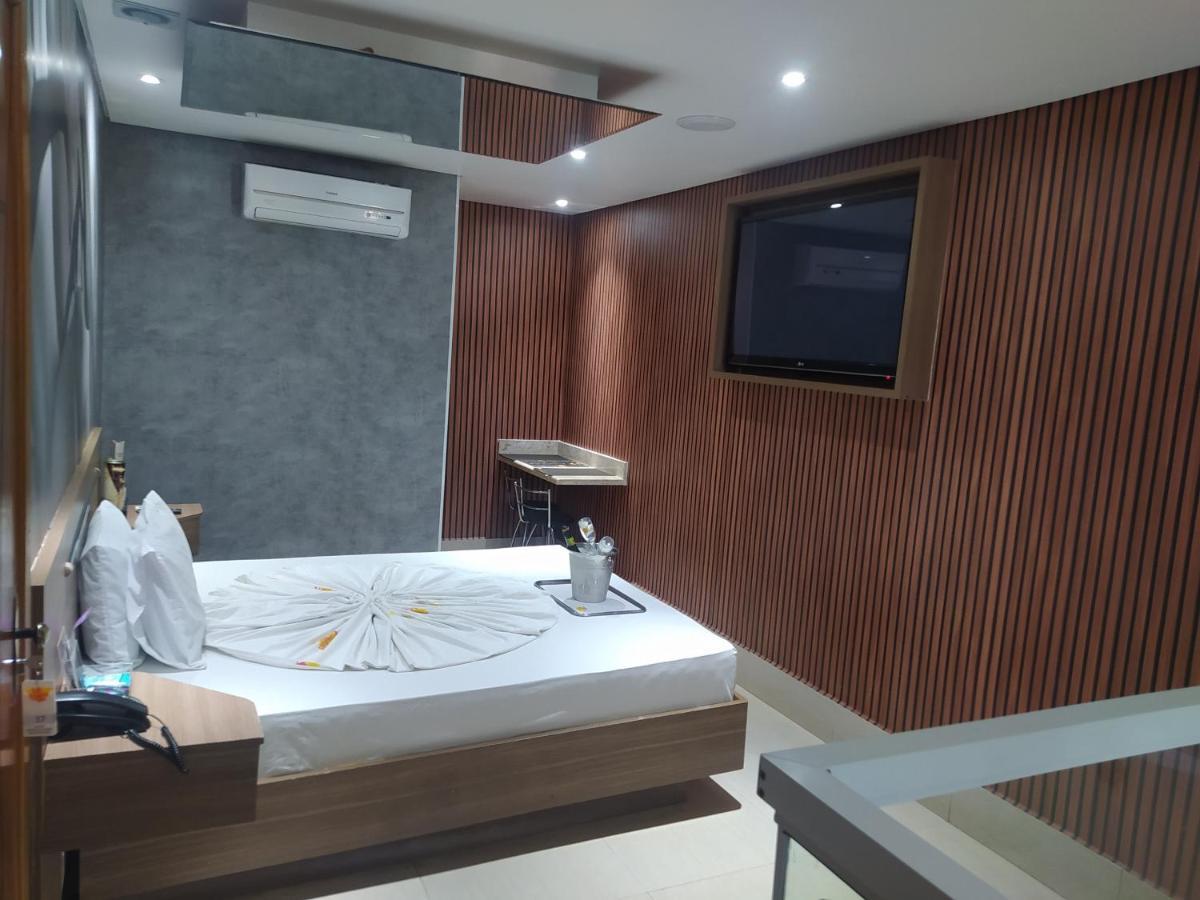 Motel La Folia Ribeirão Preto Dış mekan fotoğraf