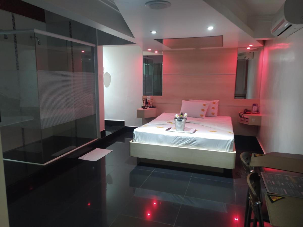 Motel La Folia Ribeirão Preto Dış mekan fotoğraf