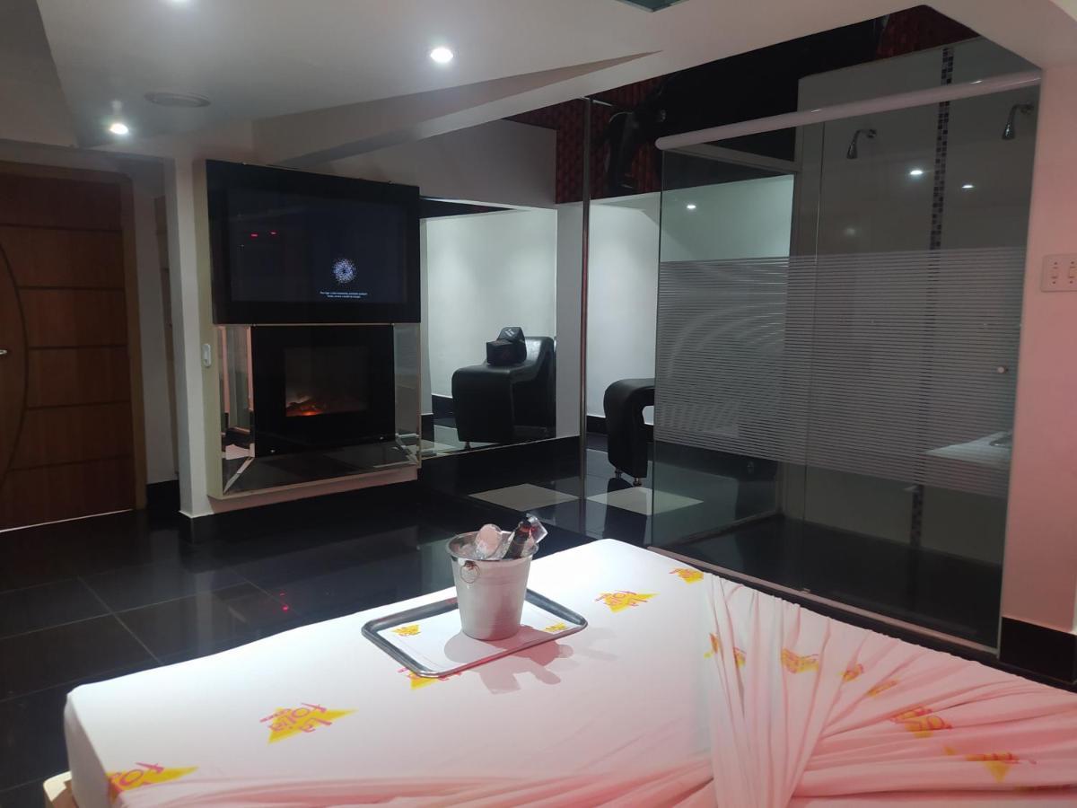 Motel La Folia Ribeirão Preto Dış mekan fotoğraf