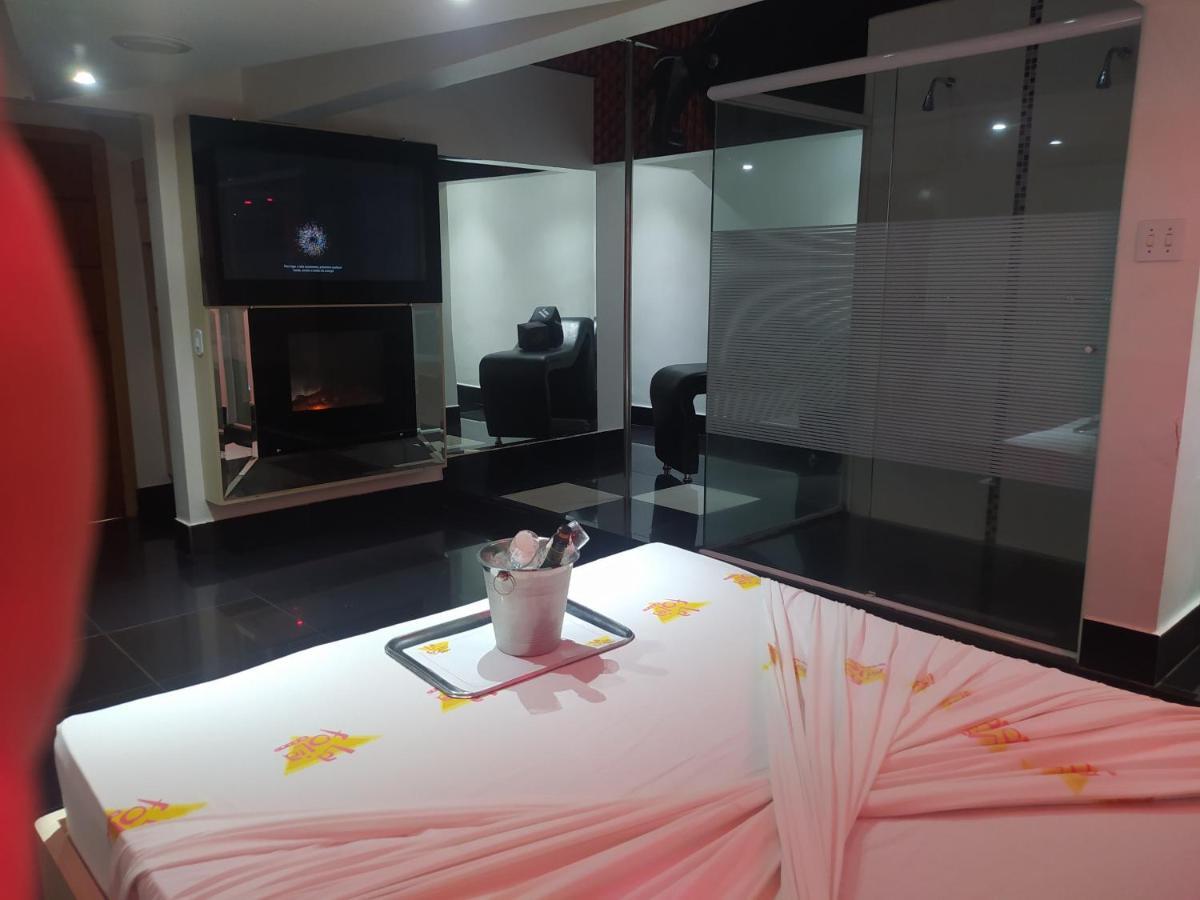 Motel La Folia Ribeirão Preto Dış mekan fotoğraf