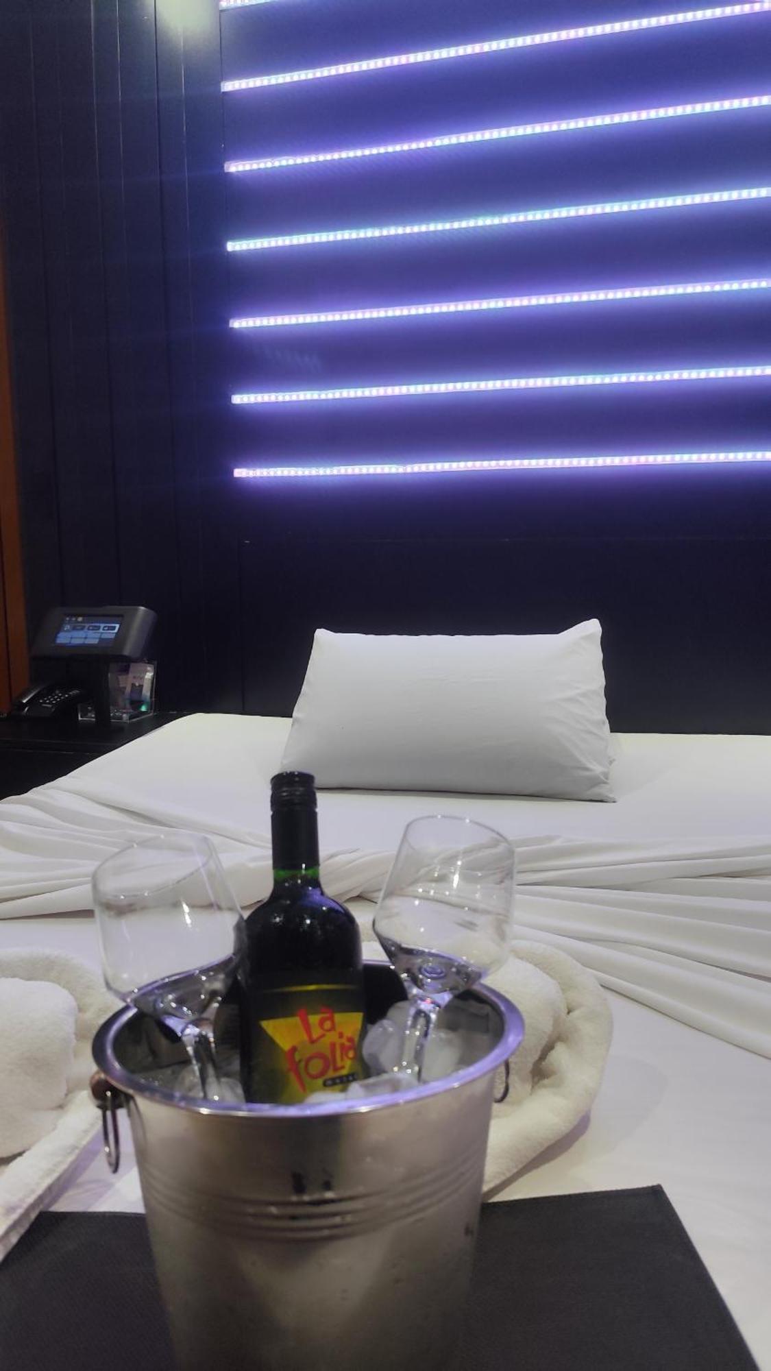 Motel La Folia Ribeirão Preto Dış mekan fotoğraf